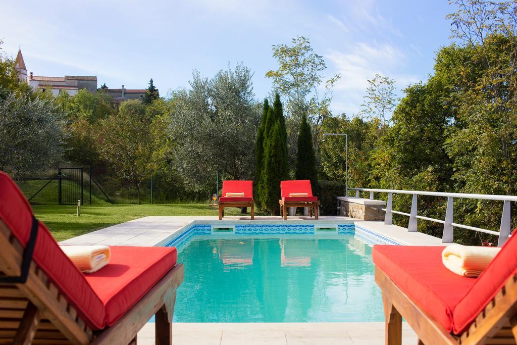 Villa Momiano With Private PoolMomjan エクステリア 写真