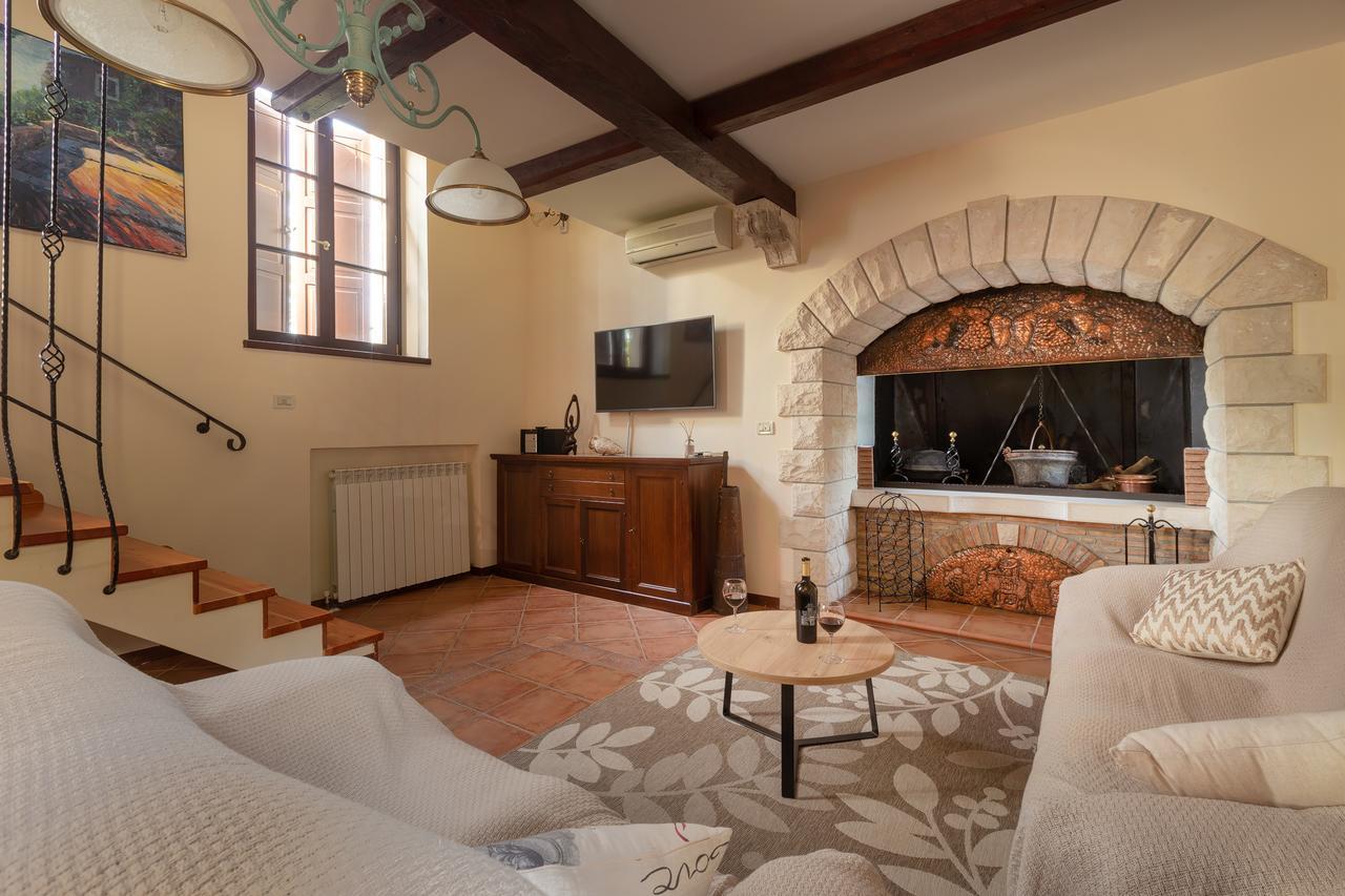 Villa Momiano With Private PoolMomjan エクステリア 写真